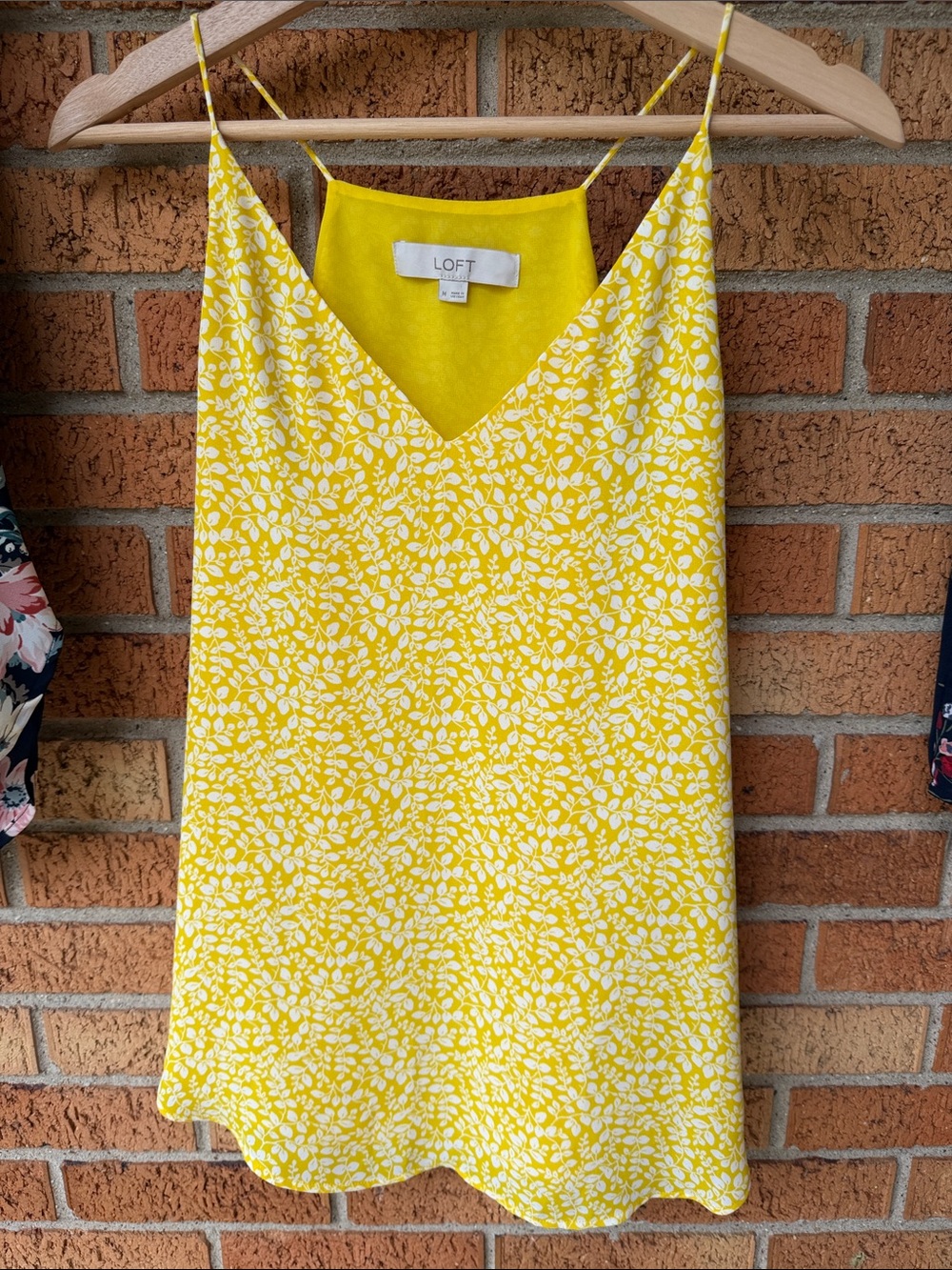 LOFT 3-piece Bundle M&MP Floral Sleeveless Work Play Blouses - Picture 8 of 10